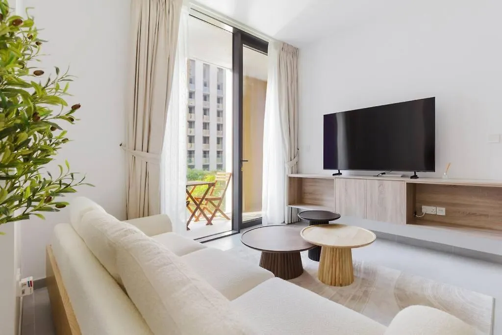 Sahab - Panoramic Pool View 1Br Tiraz Building Daire Şarja Birleşik Arap Emirlikleri