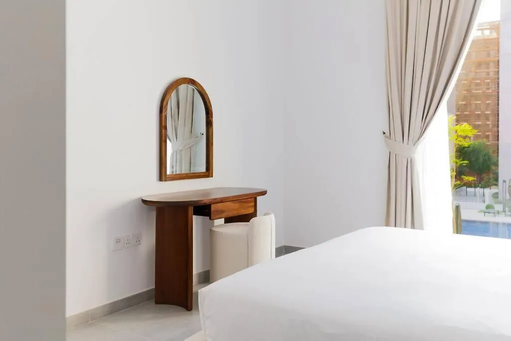 Sahab - Panoramic Pool View 1Br Tiraz Building Apartment Sharjah United Arab Emirates