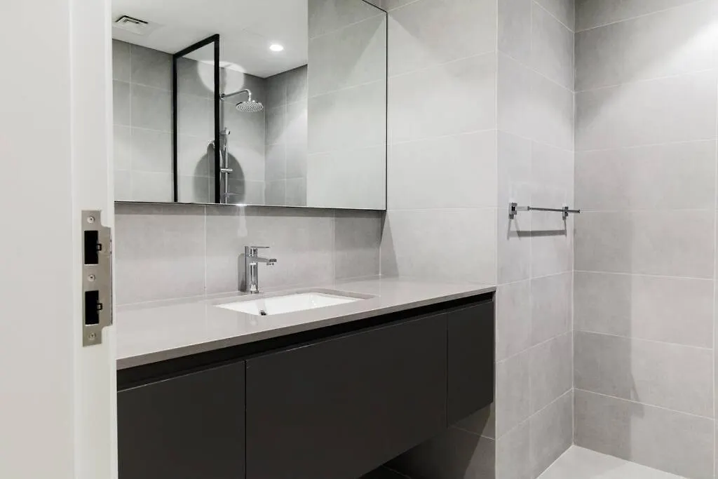 Sahab - Panoramic Pool View 1Br Tiraz Building Apartment Sharjah 0*,  United Arab Emirates