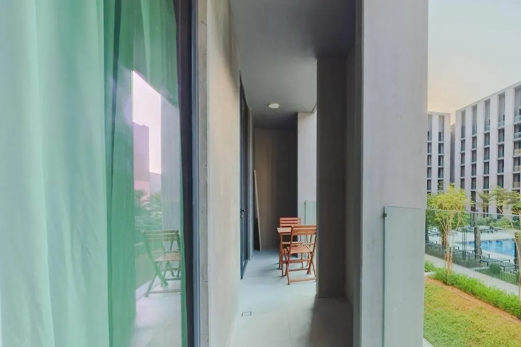 Sahab - Panoramic Pool View 1Br Tiraz Building Apartment Sharjah